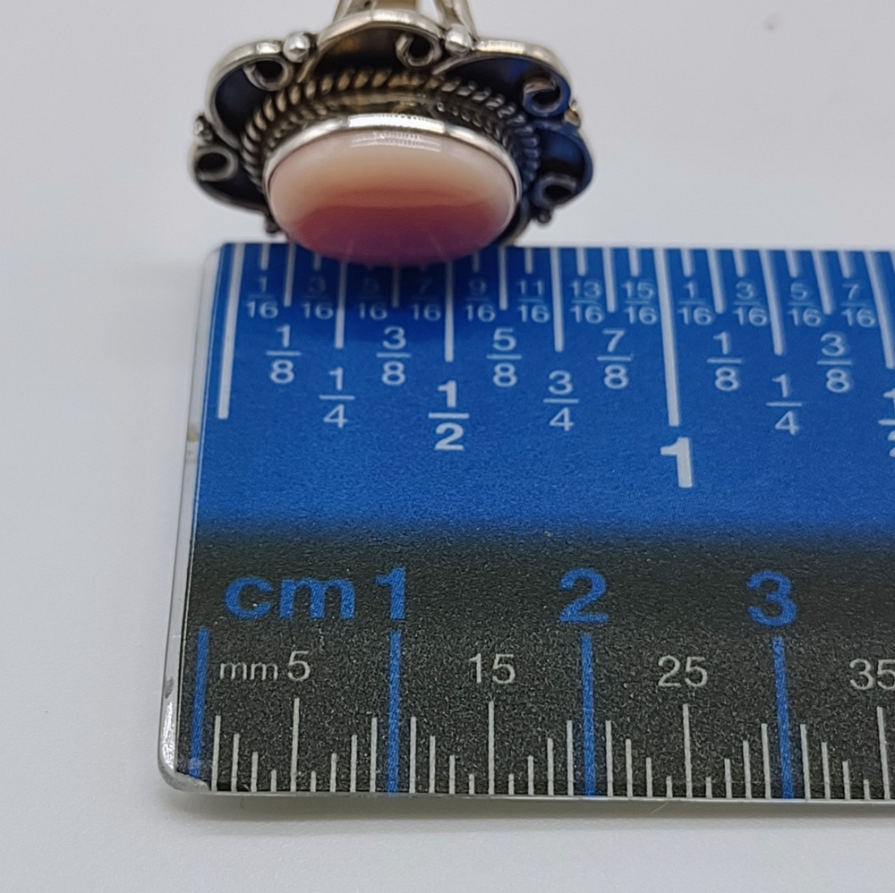 Vintage Navajo Sterling Silver Queen Pink Conch Shell Ring - Picture 8 of 9